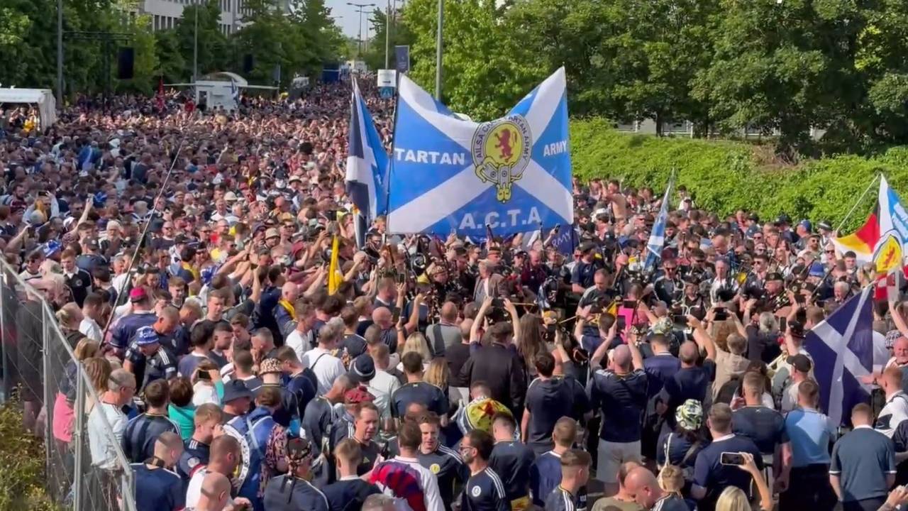 Ausnahmezustand! Schotten nehmen Köln ein | EM 2024