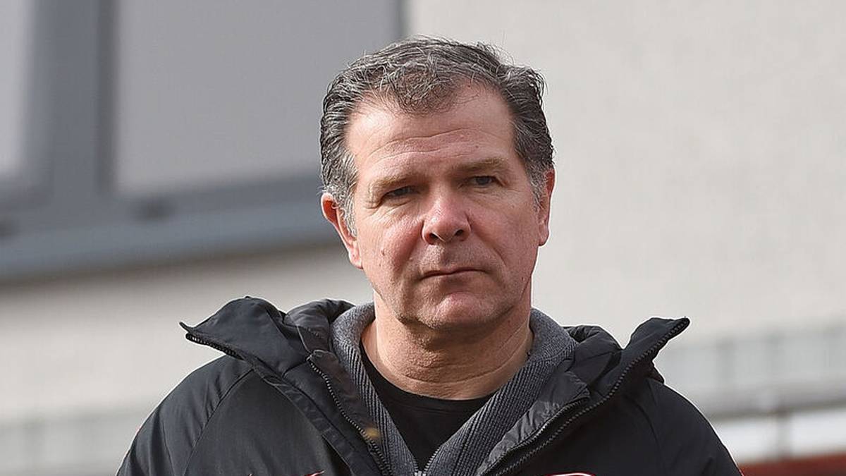 Als Spieler gewinnt Möller nahezu alles. Als Trainer jedoch nur unterklassig aktiv. Nach seinem Rücktritt als Manager von Kickers Offenbach im Jahr 2011 arbeitet er als Co-Trainer der ungarischen Nationalmannschaft. Kürzlich nimmt ihn der DFB in die Hall of Fame auf.