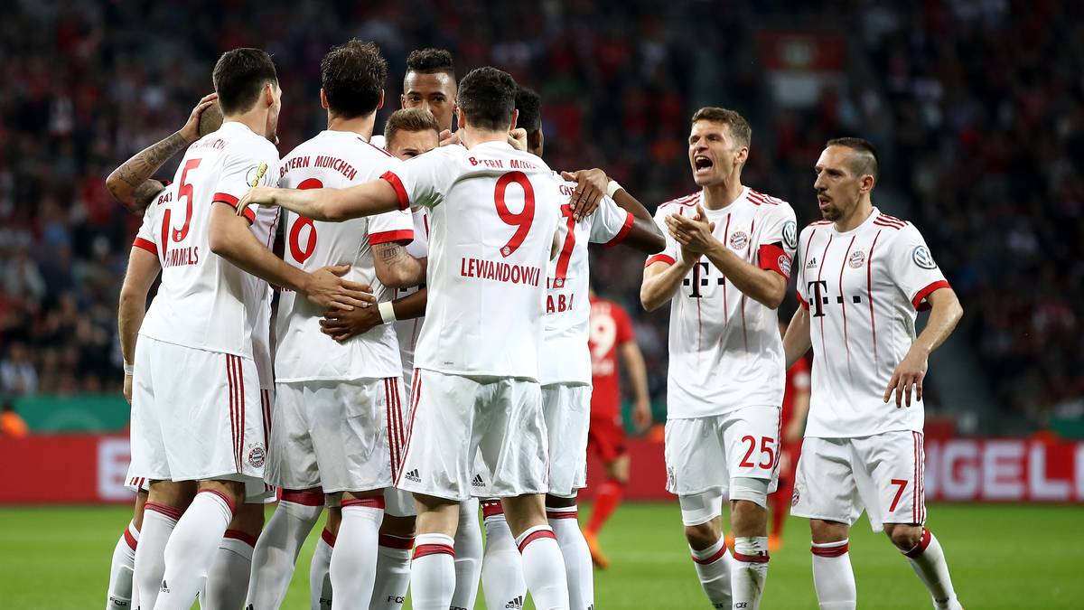 Bayer noch total unsortiert: Javier Martinez sagt Danke nach einer zu kurzen Abwehr der Gastgeber