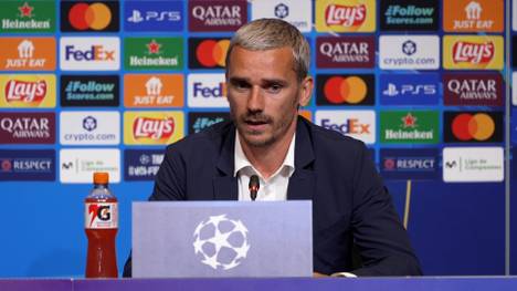 Antoine Griezmann wird Atlético Madrid im kommenden Sommer in Richtung MLS verlassen. Vor dem Champions-League-Duell mit dem FC Barcelona richtet der Franzose dankende Worte an seinen langjährigen Trainer Diego Simeone.