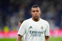 Der Start von Kylian Mbappé bei Real Madrid wird kritisch beäugt. Nun rechnet eine französische Legende mit seinem Landsmann ab.