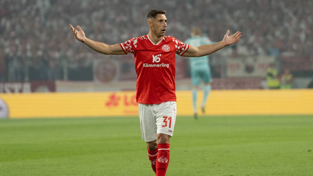  Dominik Kohr folg gegen Augsburg in der 53. Minute vom Platz