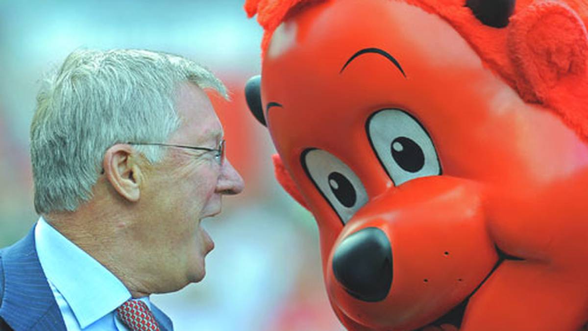 "Ich bin so ein verdammt talentierter Kerl. Vielleicht fange ich an zu malen, oder sowas." (auf die Frage, was er nach seinem Abschied vom Fußball tun werde)