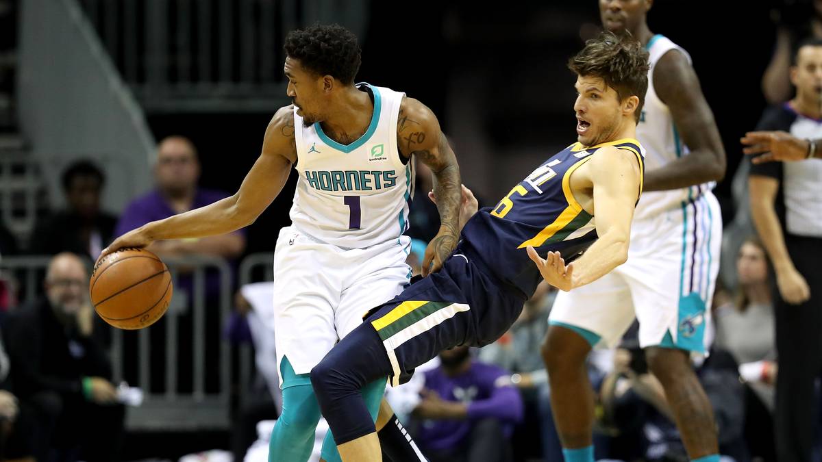 RANG 4 - KYLE KORVER: Korver ist der personifizierte Drei-Punkte-Spezialist. Der Wechsel zu den Cavaliers um LeBron James war ein zusätzlicher Katalysator. Den Platz neben dem Superstar nutzte das Double von Ashton Kutcher, um seine Bilanz hochzuschrauben. Inzwischen trägt er das Trikot der Milwaukee Bucks und steht bei 2351 Dreiern