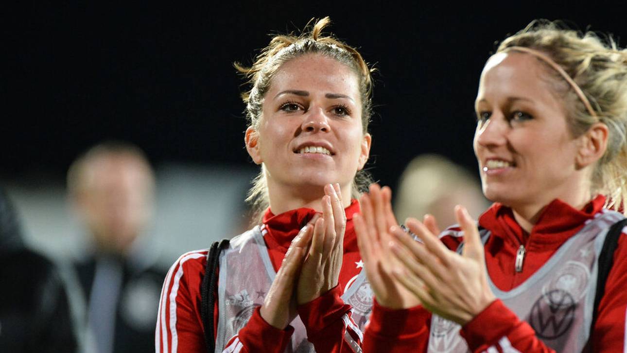 Melanie Leupolz mit Kathrin Hendrich zu damaligen gemeinsamen DFB-Zeiten