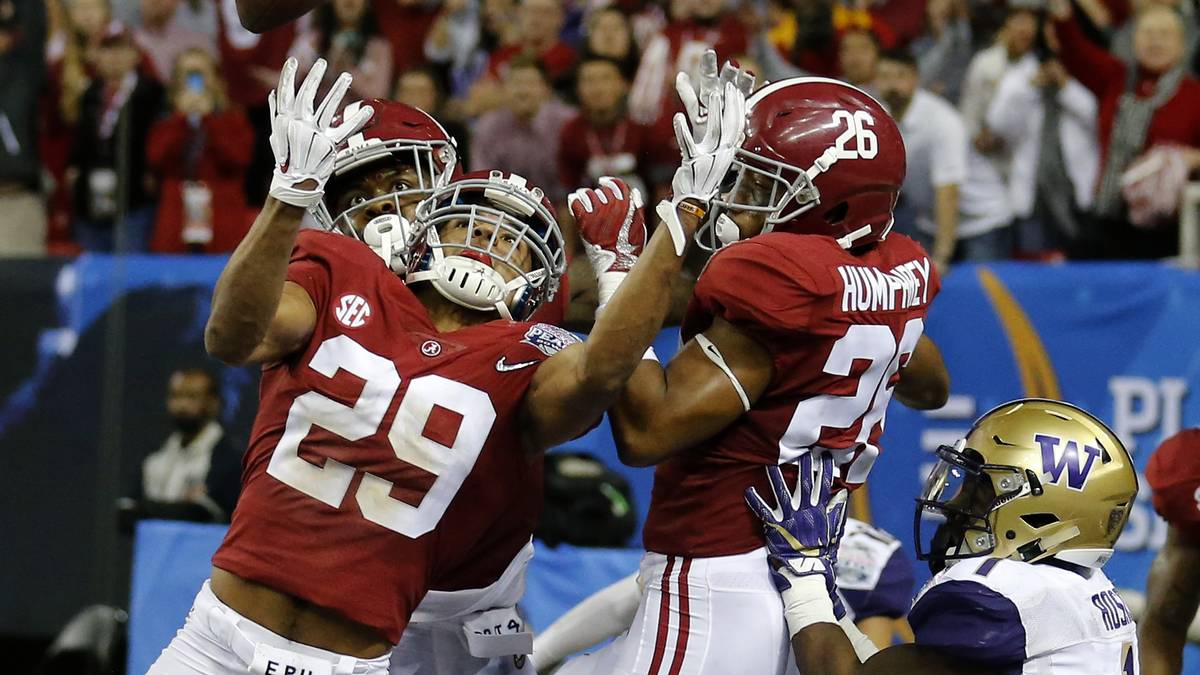 MINKAH FITZPATRICK (l., Defensive Back, University of Alabama): Interceptions sind sein Ding. In seinem ersten College-Jahr brach der Defensive Back den Rekord für den längsten Interception-Return (100 Yards) in der Geschichte seines Teams