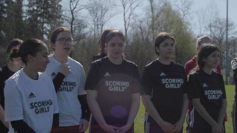 Vor dem Champions-League-Finale wird es zu einem besonderen Moment für drei Mädchen kommen. Mira, Layan und Rebecca werden eine ganz große Ehre haben. 