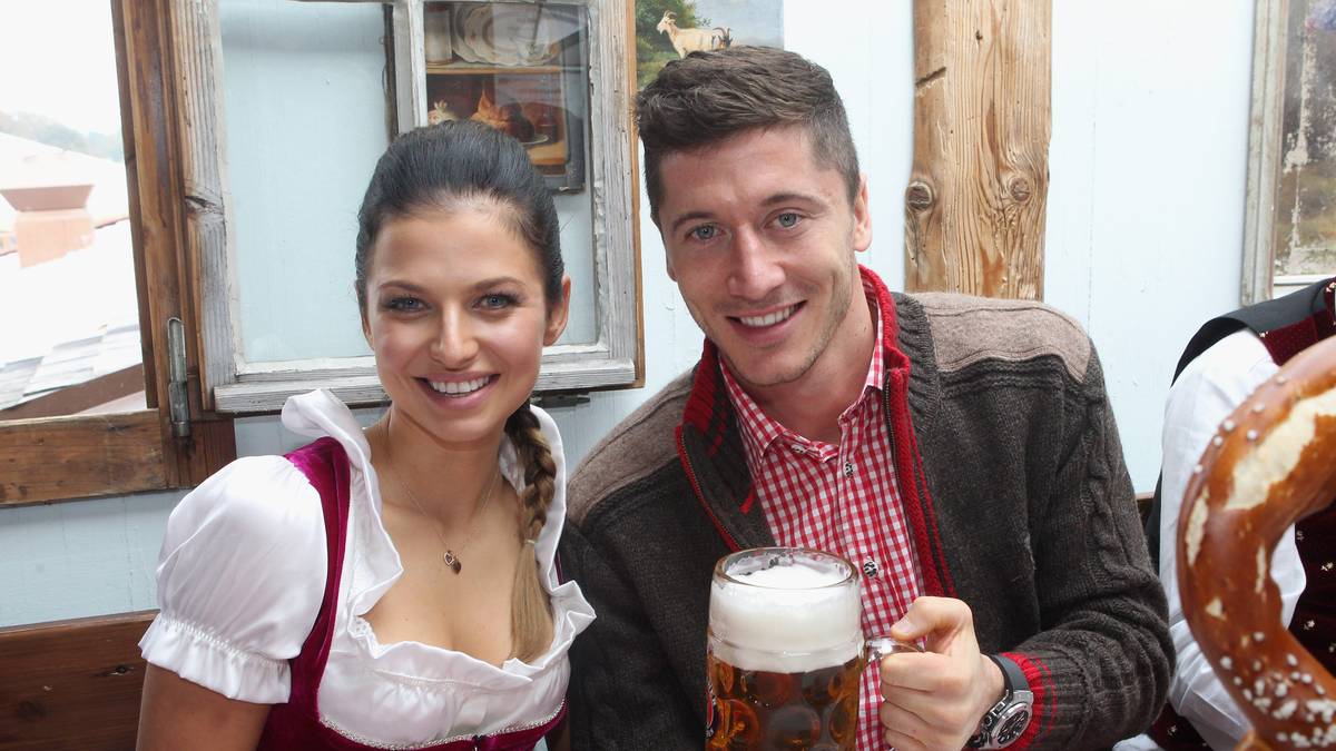 Robert Lewandowski hat Frau Anna dabei, die den Schritt zu den Bayern ebenfalls genutzt hat und in den sozialen Netzwerken mittlerweile präsenter ist als ihr Mann