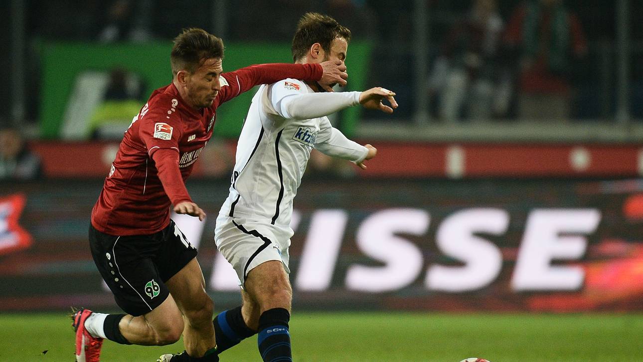 Meha schießt Paderborn zum Sieg