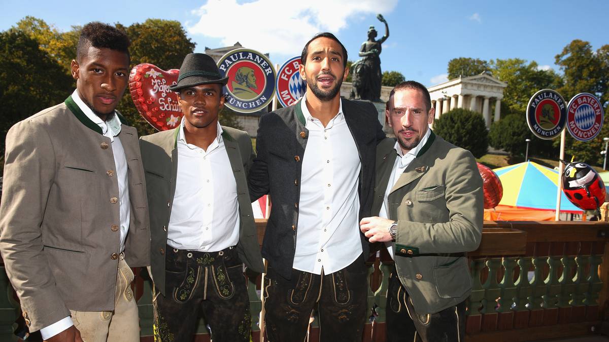 Kingsley Coman (l-r), Douglas Costa, Medhi Benatia und Franck Ribery