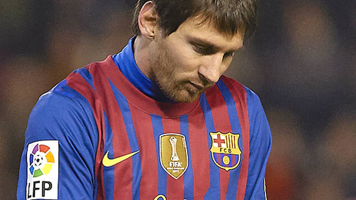 Auf den viermaligen Weltfußballer Lionel Messi hält Ibrahimovic ebenfalls keine großen Stücke. Einen "Schuljungen ohne eigene Meinung" nennt er den Argentinier, mit dem er bei Barca zusammenspielt
                  
                  
                  
                  