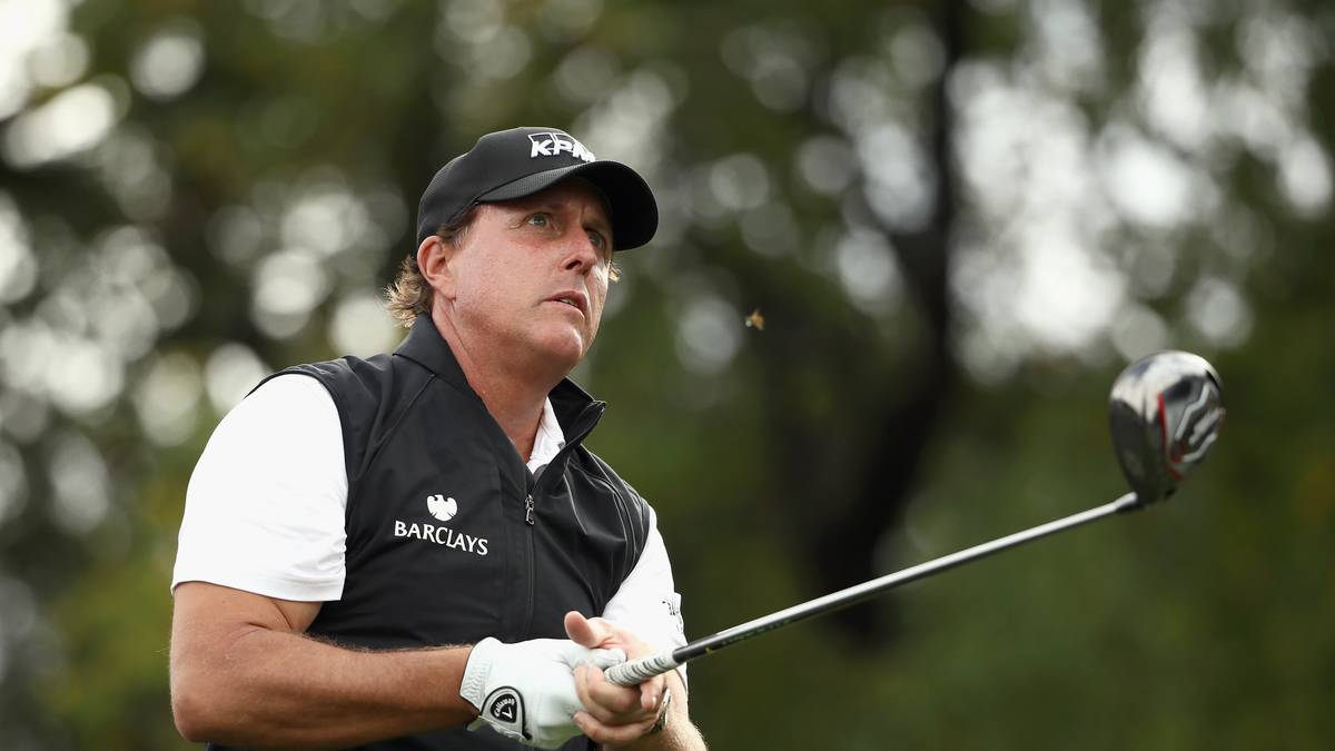 PLATZ 8 - PHIL MICKELSON (760 Millionen Dollar): Im Jahr 2008 war Mickelson hinter Tiger Woods der bestverdienende Sportler. Bei den PGA-Turnierpreisgeldern liegt "Lefty" in der ewigen Rangliste auf Rang zwei. Ingesamt sprangen bislang 760 Millionen Dollar heraus