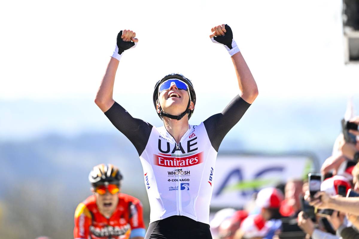 Im Frühjahr war Tadej Pogacar der haushohe Favorit auf den Sieg der diesjährigen Tour de France. Doch Jonas Vingegaard hat aktuell gute Chancen, seinen Vorjahreserfolg zu wiederholen.