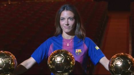 Auch mit dem dritten Ballon d'Or in Folge möchte sich Aitana Bonmati nicht mit Lionel Messi vergleichen. Die Spanierin spricht von ihren Anfängen im Fußball und dem Weg zu den drei Ballon d'Ors. 