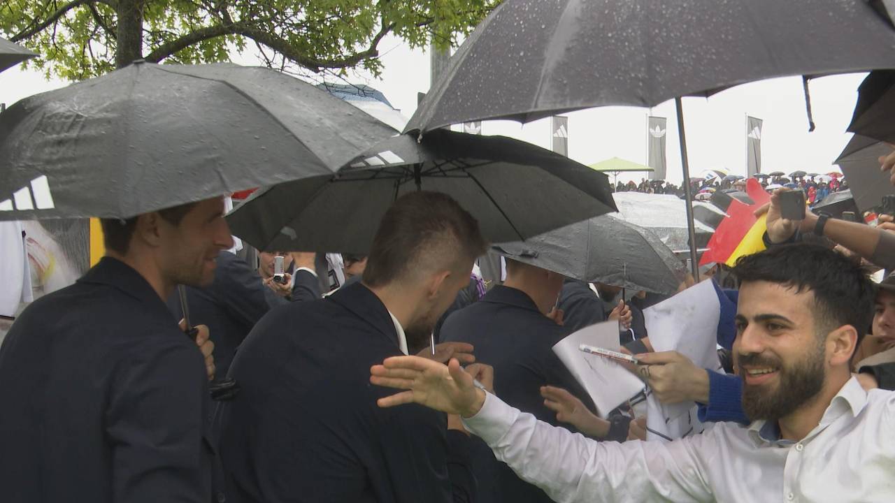 Müller überrascht Kane mit Brief