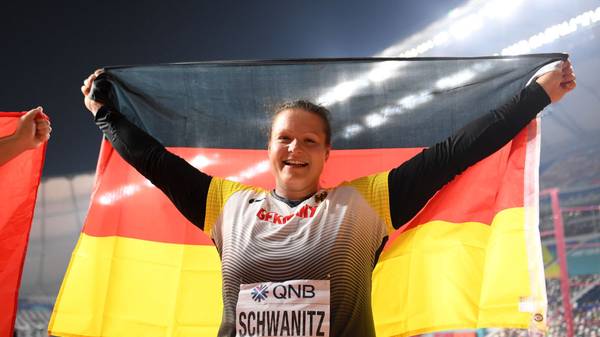 Christina Schwanitz holt sich in Katar ihre dritte WM-Medaille