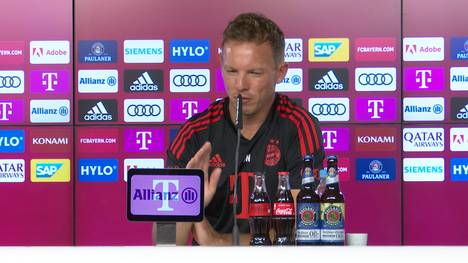 Julian Nagelsmann spricht über seinen Spielstil mit viel Ballkontakten. Nur bei einem Spieler macht er eine Ausnahme. 