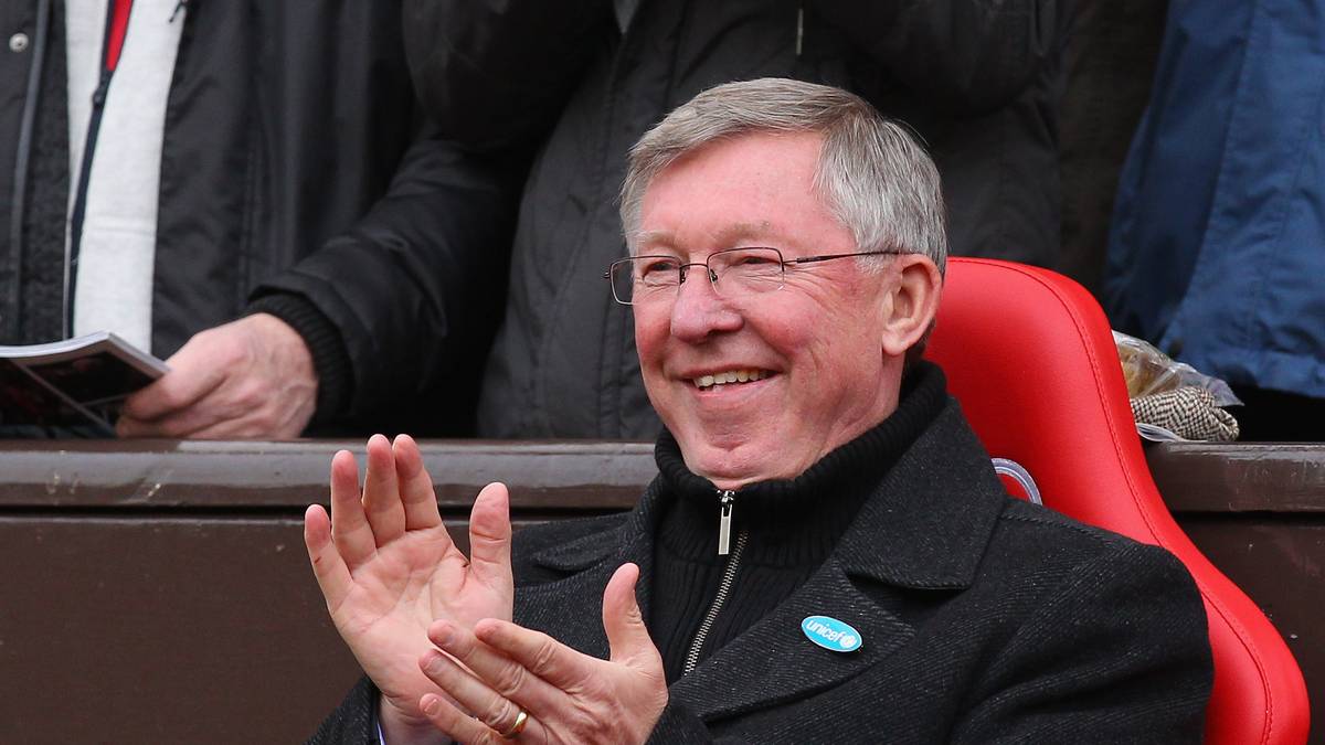 PLATZ 1: SIR ALEX FERGUSON - Ein noch erfolgreicherer Schotte: Sage und schreibe 48 Titel feierte Ferguson in seiner Laufbahn an der Seitenlinie. Englischer Meister wurde er in 27 Jahren bei ManUnited satte 13 Mal, sammelte vorher auch in Schottland zehn Trophäen