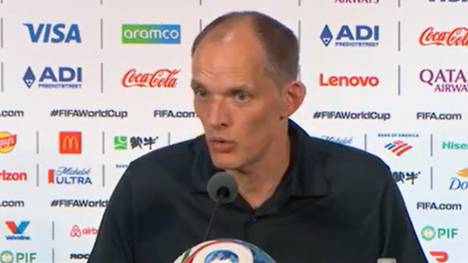 Nach Englands erstem WM-Spiel fleht Coach Thomas Tuchel die FIFA um eine Änderung an. Zudem findet er lobende Worte für Starspieler Harry Kane.