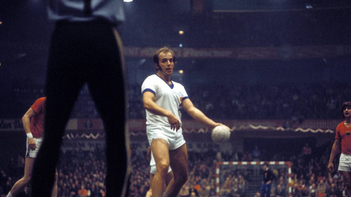 PLATZ 9: RAINER GANSCHOW (754 Tore in 206 Spielen, alle für die DDR) - Rückraum rechts