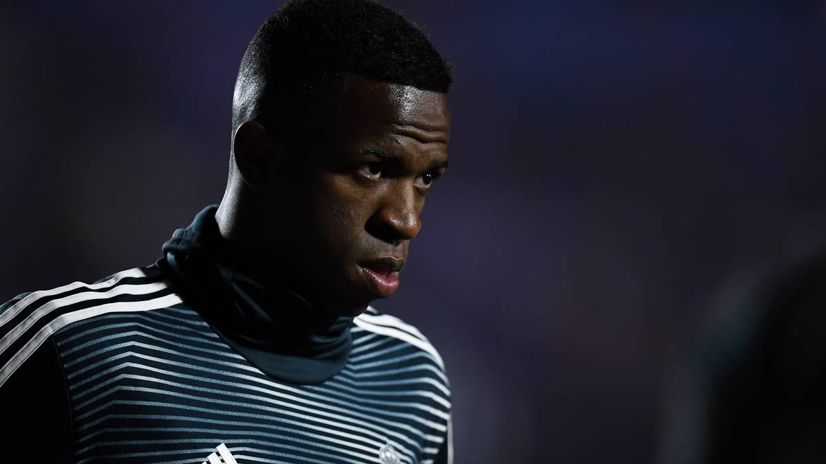 2. PLATZ: REAL MADRID - Das Team von Zinédine Zidane ist das erste des Rankings, das die Schallmauer von 100 Millionen Euro durchbricht. Mit mindestens 120 Millionen Euro pro Jahr kann sich Real bis 2031 auf einen sprudelnden Geldfluss von Adidas freuen