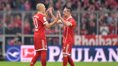 Arjen Robben (links) und Franck Ribery sollen beim FC Bayern bleiben