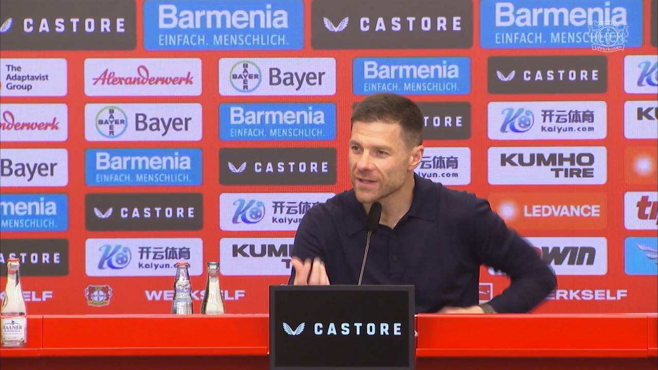 Bayer-Trainer Xabi Alonso: So erlebte er die Feier bei den Fans auf dem Zaun