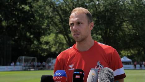 Der 1. FC Köln startet in die Saisonvorbereitung. Torhüter Marvin Schwäbe äußert sich zum Auftaktgegner Borussia Dortmund. 