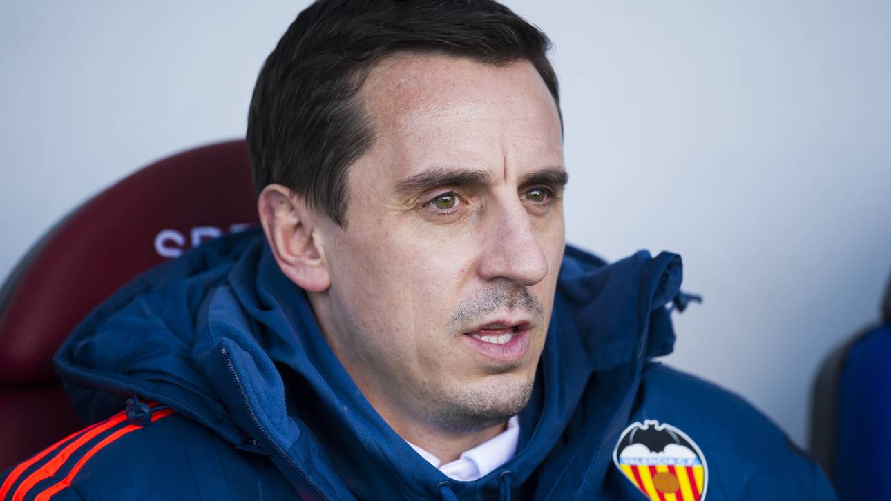 Premierensieg für Coach Neville