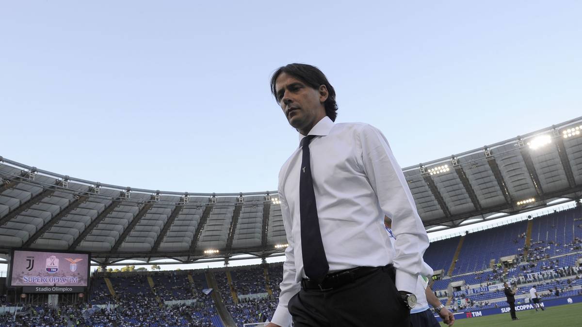 SIMONE INZAGHI ist seit 2016 Trainer von Lazio Rom. Mit 41 Jahren belegt er Platz zwei im Altersranking der Serie A