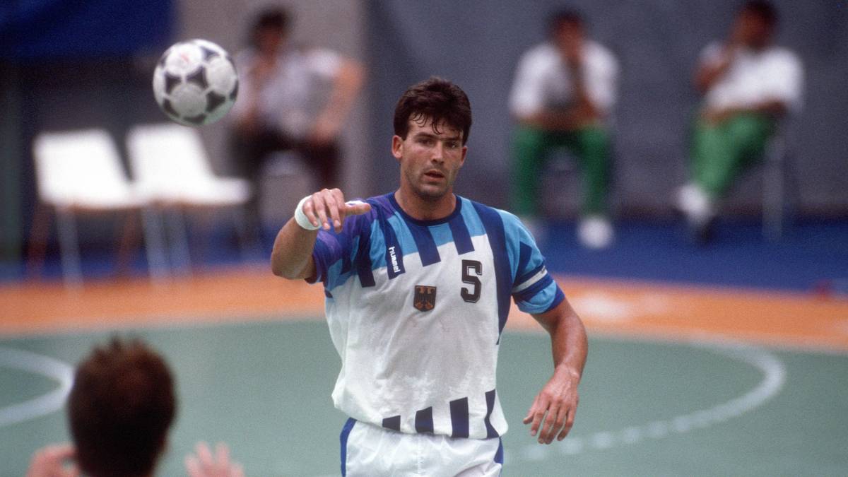 PLATZ 17: STEPHAN HAUCK (522 Tore in 240 Spielen, davon 193 für die DDR) - Rückraum Mitte