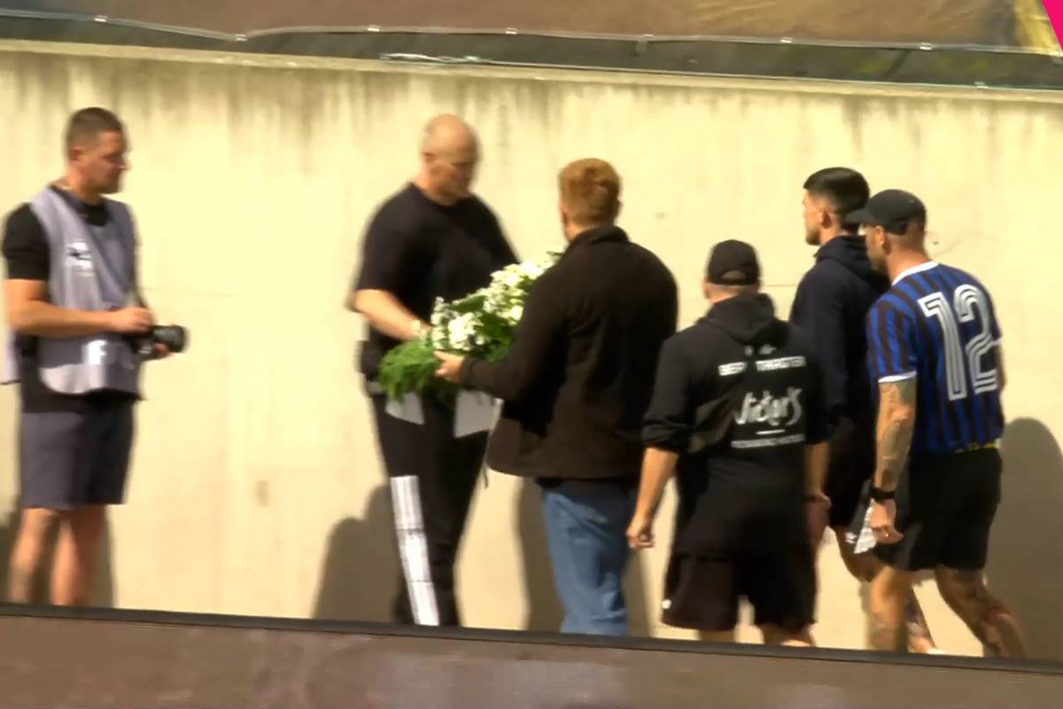 Nach Todesfall: Fans mit großer Geste