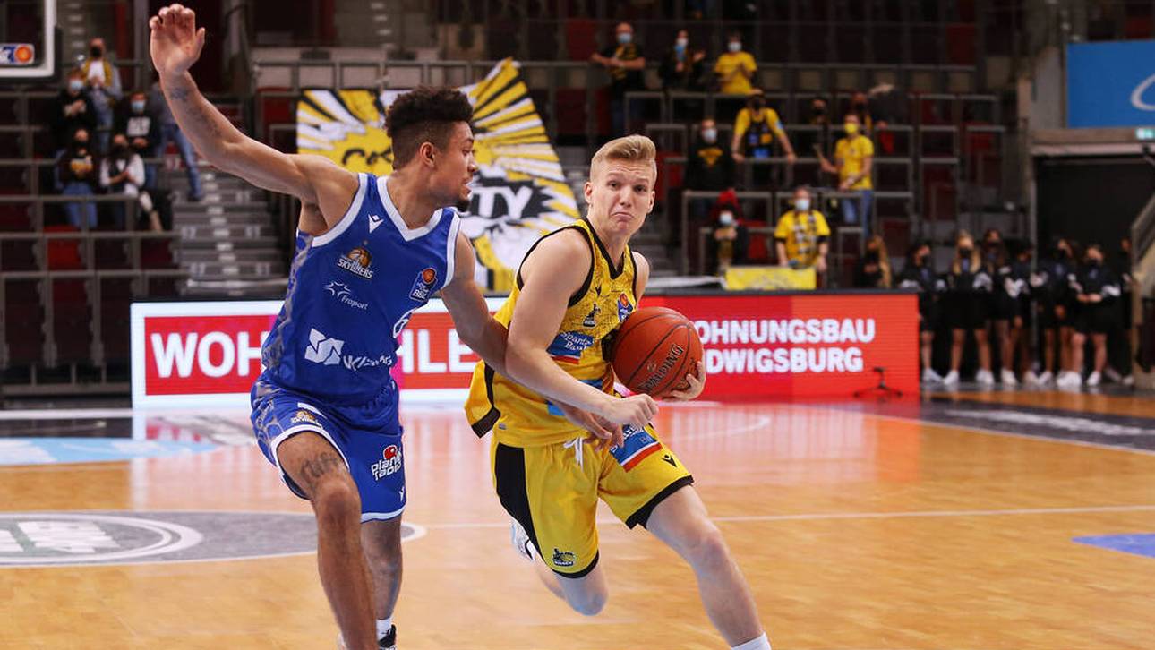 Ludwigsburg springt auf Platz drei