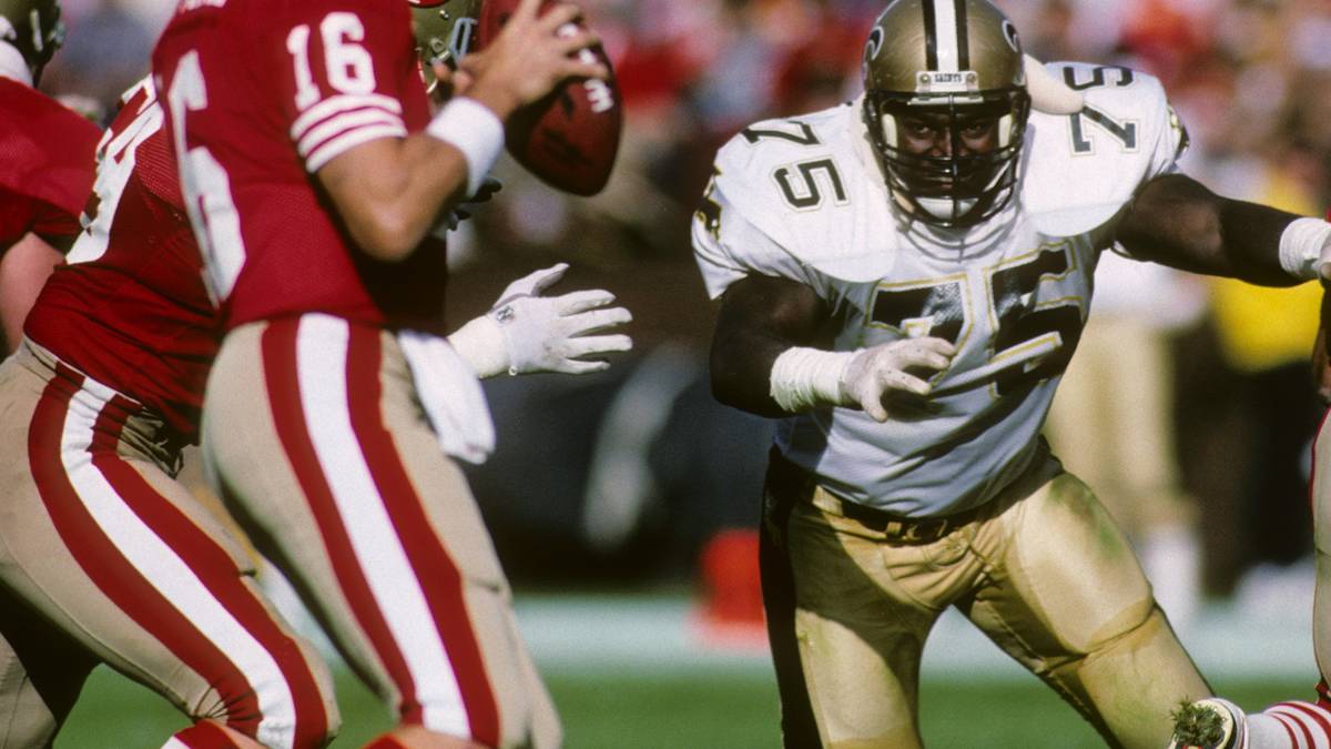 Nach einer Meisterschaft am College mit den Notre Dame Fighting Irish wird Montana 1979 von den 49ers verpflichtet und erarbeitet sich 1980 mit seiner Fabel-Aufholjagd gegen New Orleans (38:35 nach 7:35) das erste seiner 31 Karriere-Comebacks im letzten Viertel