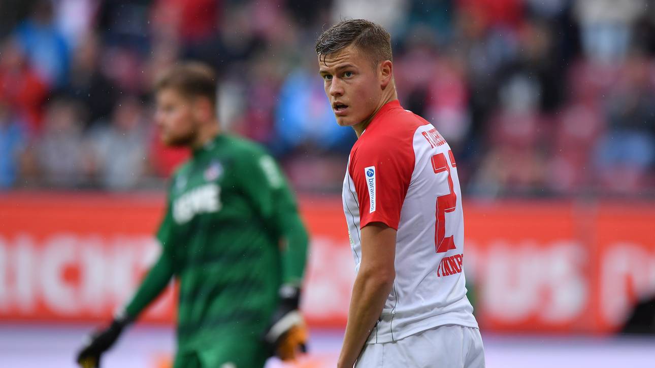 Augsburg startet ohne Finnbogason