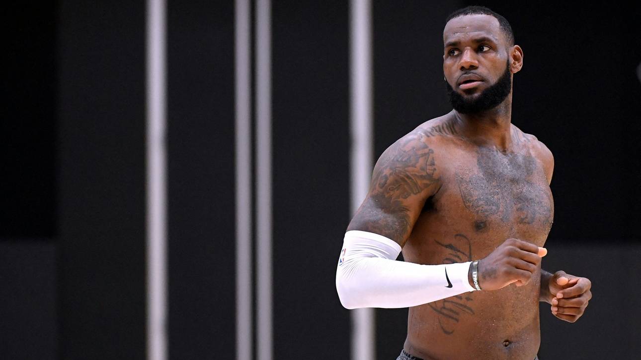 LeBron James zurück auf dem Parkett