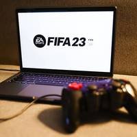 Auch in FIFA 23 sorgen wieder zahlreiche Probleme für Unmut unter den FUT-Zockern. Besonders drei davon sollte der Publisher schnellstmöglich angehen.