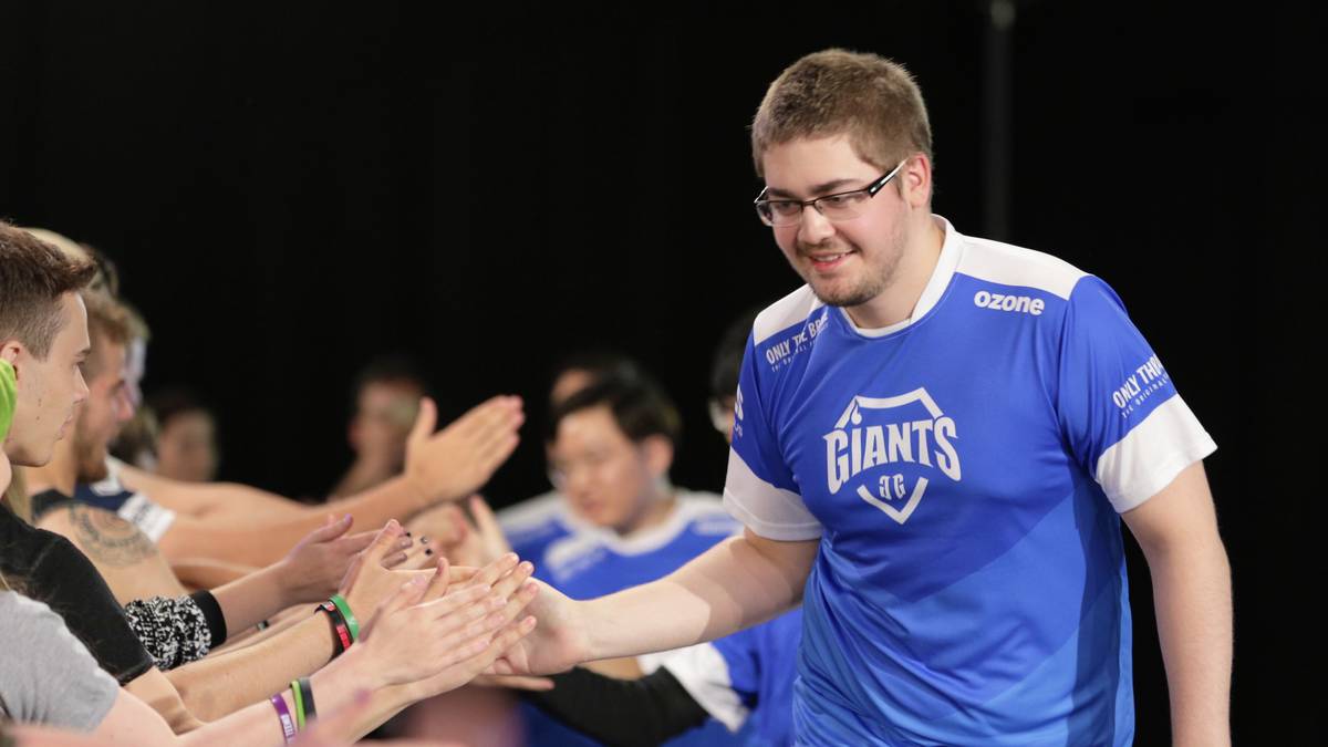 Auch Giants Gaming mit Top-Laner SmittyJ konnten einen Schritt nach vorne machen und sprangen auf Platz 4.