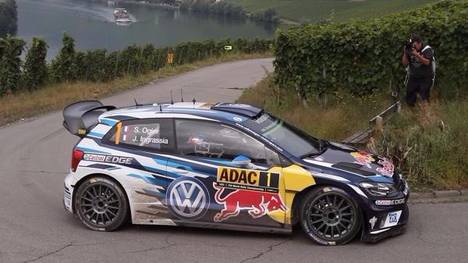 Sebastien Ogier fährt bei der Rallye Deutschland dem Sieg entgegen