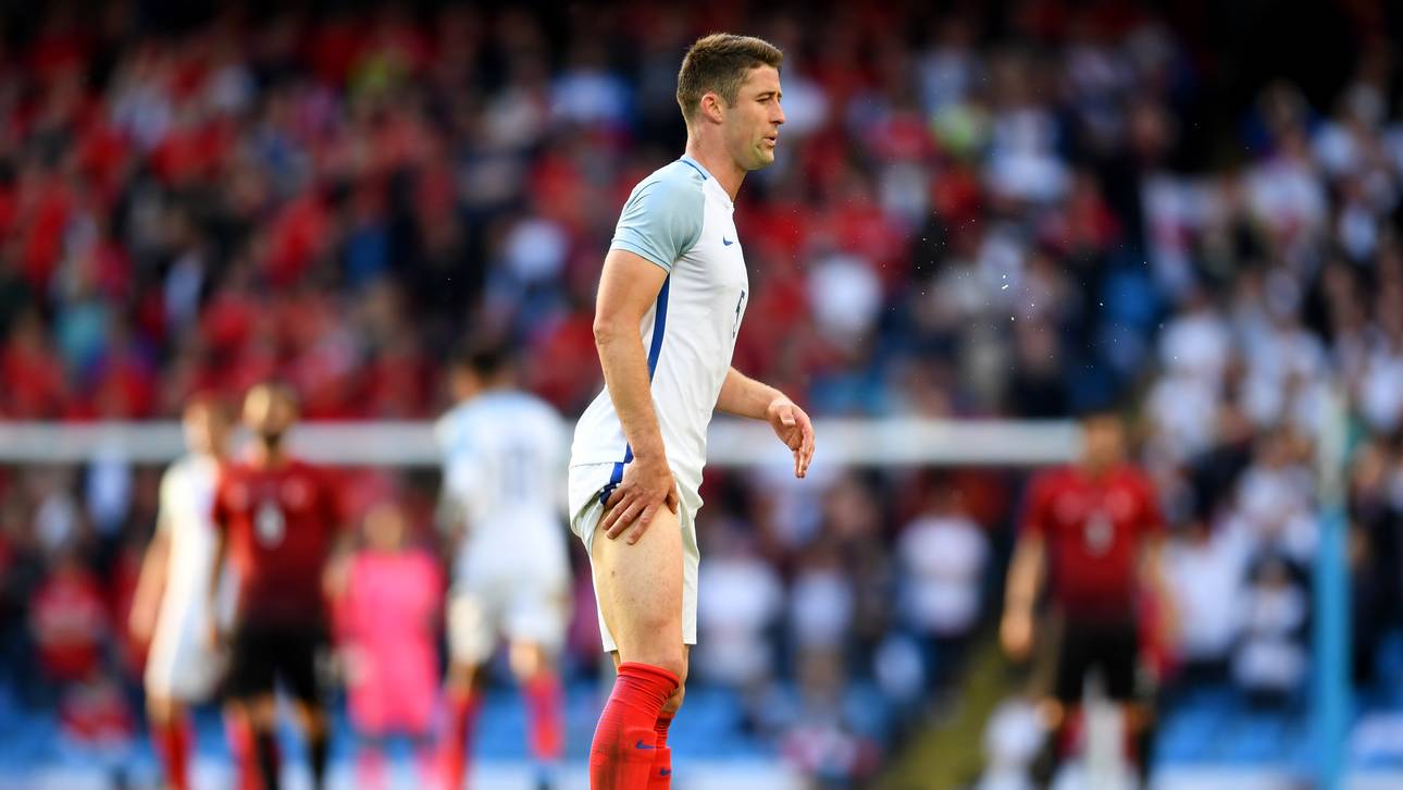 Fußball Gary Cahill England Gary Cahill spürt, wie "der Muskel zumacht"