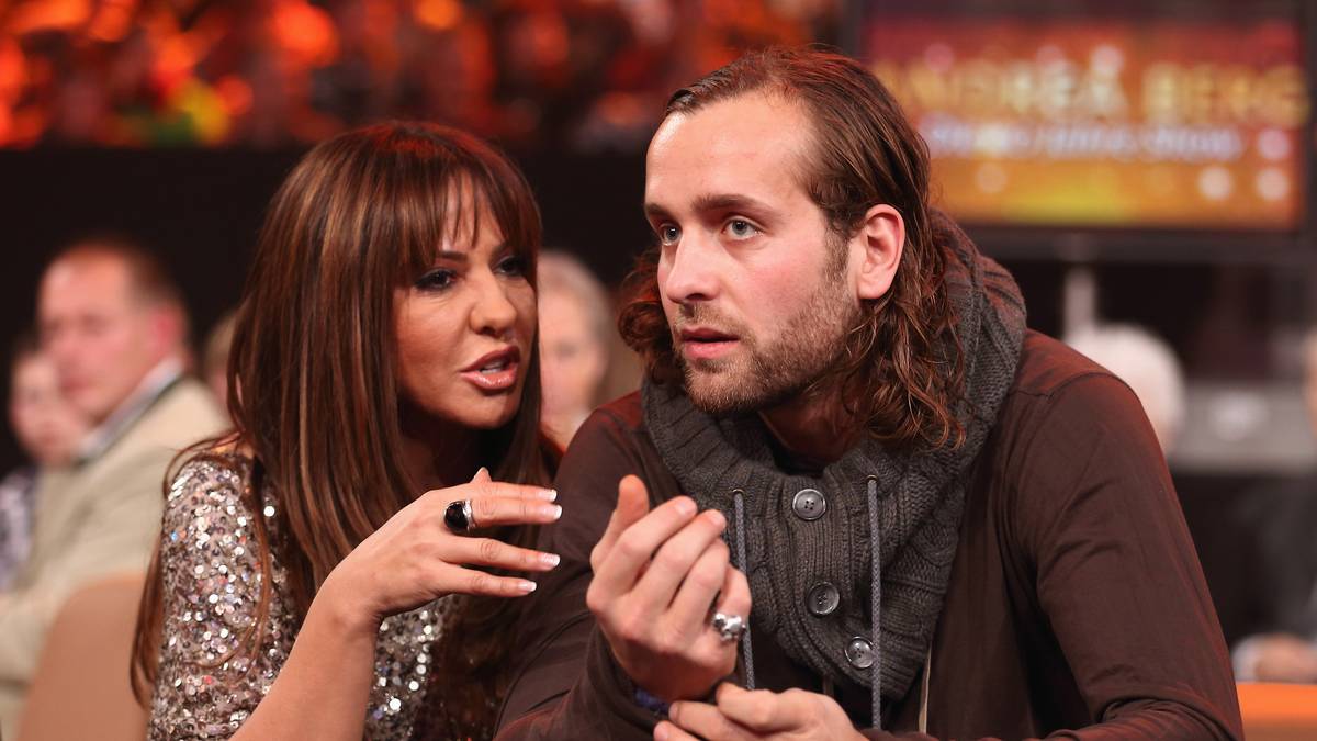 Nicht jedem gefällt der Wechsel von Handball-Nationalspieler Silvio Heinevetter von den Füchsen Berlin zur MT Melsungen. Lebensgefährtin Simone Thomalla hätte sich gewünscht, "dass die Füchse mehr um Silvio gekämpft hätten"