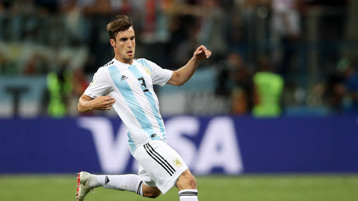 Gute Chancen für die Argentinier, hier einen Punkt zu holen. Aber bei den bisher schwachen Teamleistungen konnte auch Tagliafico, der sein Geld bei Ajax Amsterdam verdient, nicht herausstechen. Wieder Unentschieden, 5:3 für Frankreich