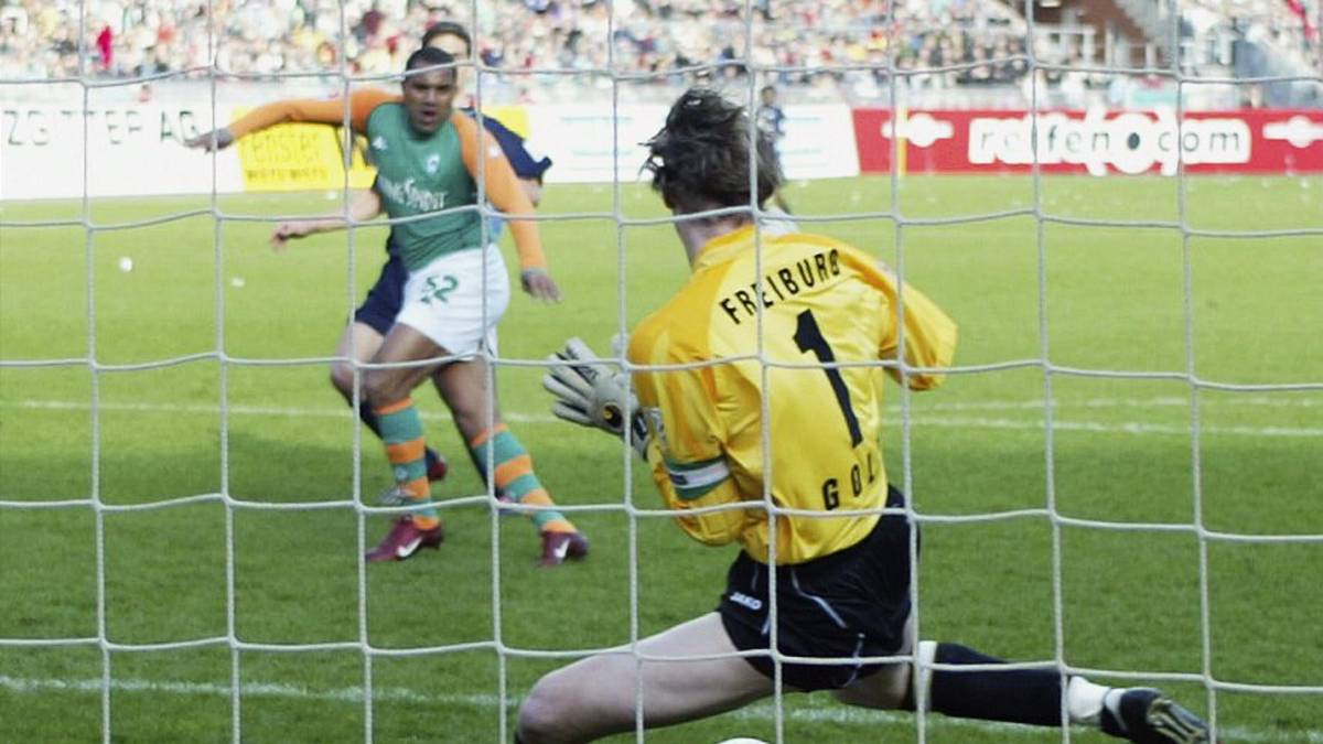 PLATZ 4: Genauso viele Treffer  hat "Kugelblitz" Ailton vorzuweisen - der Brasilianer braucht für seine 106 Tore nur 219 Spiele