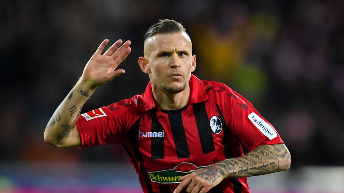 PLATZ 3: Jonathan Schmid - der Freiburg-Rückkehrer glänzte zuletzt als "Kunstschmid", erzielte zwei direkte Freistoßtore und damit in seiner Karriere so viele wie kein anderer aktiver Bundesliga-Profi (acht). Insgesamt traf der laufstarke Elsässer in dieser Saison schon vier Mal und er ist der Freiburger mit den meisten Ballkontakten (832)