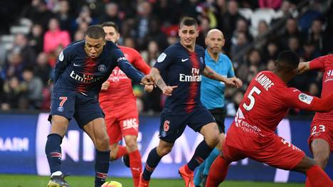 FBL-FRA-LIGUE1-PSG-NIMES