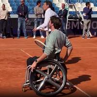 Schöne Bilder: Rollstuhltennis und Tennis-Stars vereint