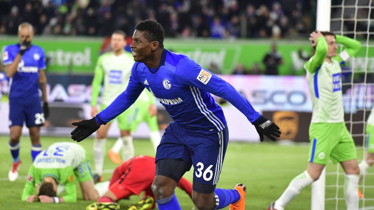 Schalke vertagt Bayerns Titel-Feier