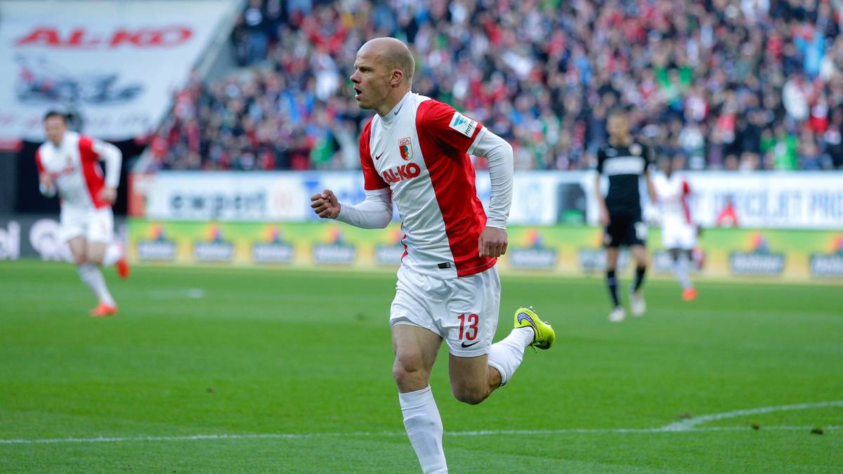 Für die Stuttgarter, die dringend Punkte gegen den Abstieg brauchen, geht es aber denkbar schlecht los. Andreas Werner bringt Augsburg schon nach sieben Minuten in Führung