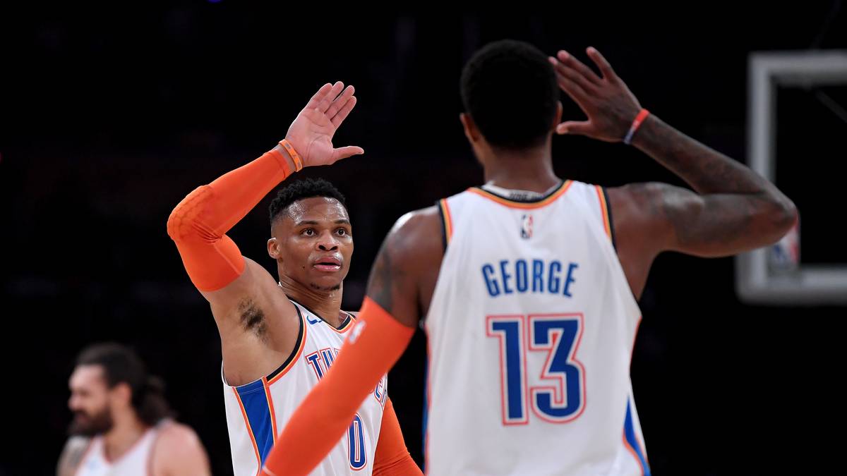 PAUL GEORGE: Antetokounmpo ist nicht der einzige MVP-Anwärter, der auch in der Defense brilliert. Bei den Oklahoma City Thunder hat sich George trotz Westbrooks erneuter Triple-Double-Saison zum Anführer gemausert. Das liegt auch daran, dass er sich hinten nicht ausruht