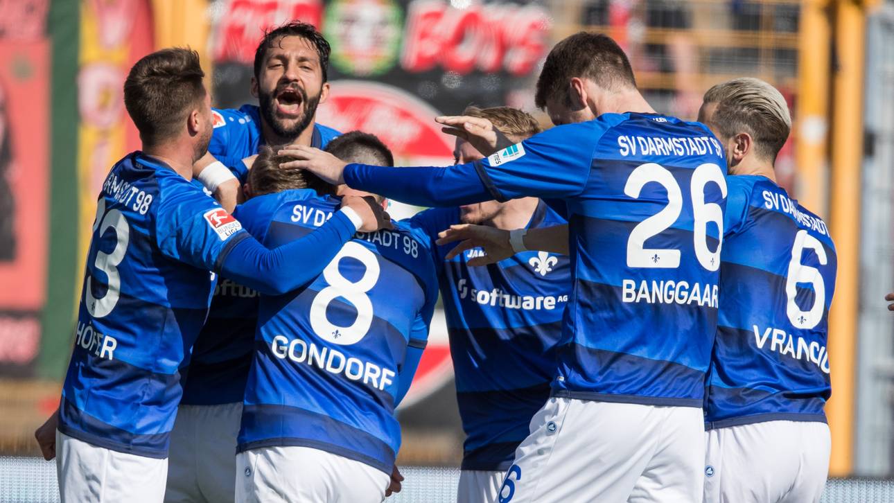Darmstadt mit breiter Brust zum FCB